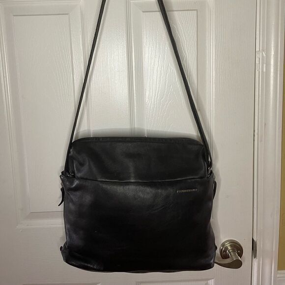 Mandarina Duck Soft Leather Black laptop,Computer office shoulder bag - Picture 4 of 16